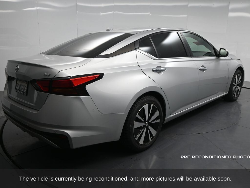 Used 2022 Nissan Altima 2.5 SV Sedan