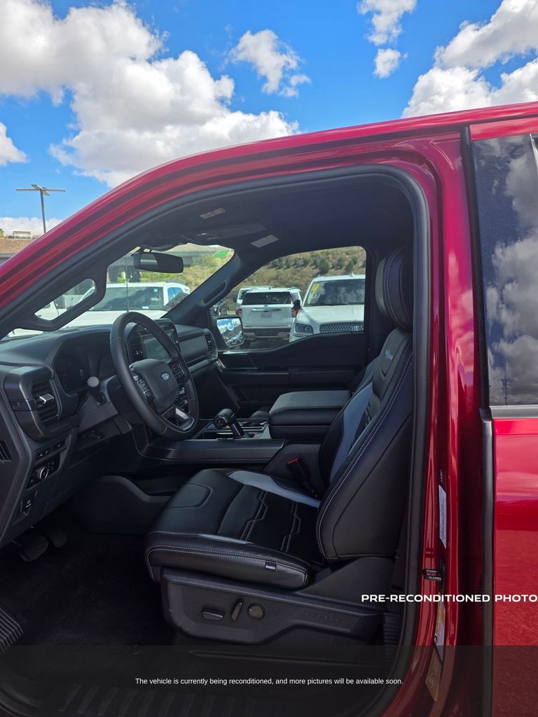 2024 Ford F-150 XLT photo 6