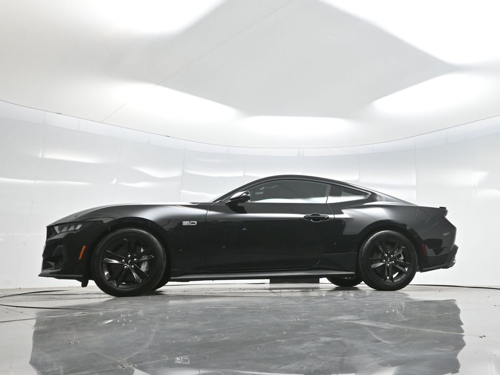 2024 Ford Mustang GT photo 6