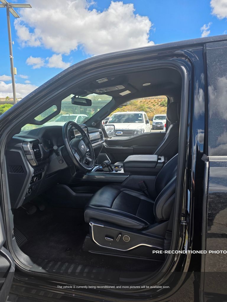 2023 Ford F-150 Lariat photo 6