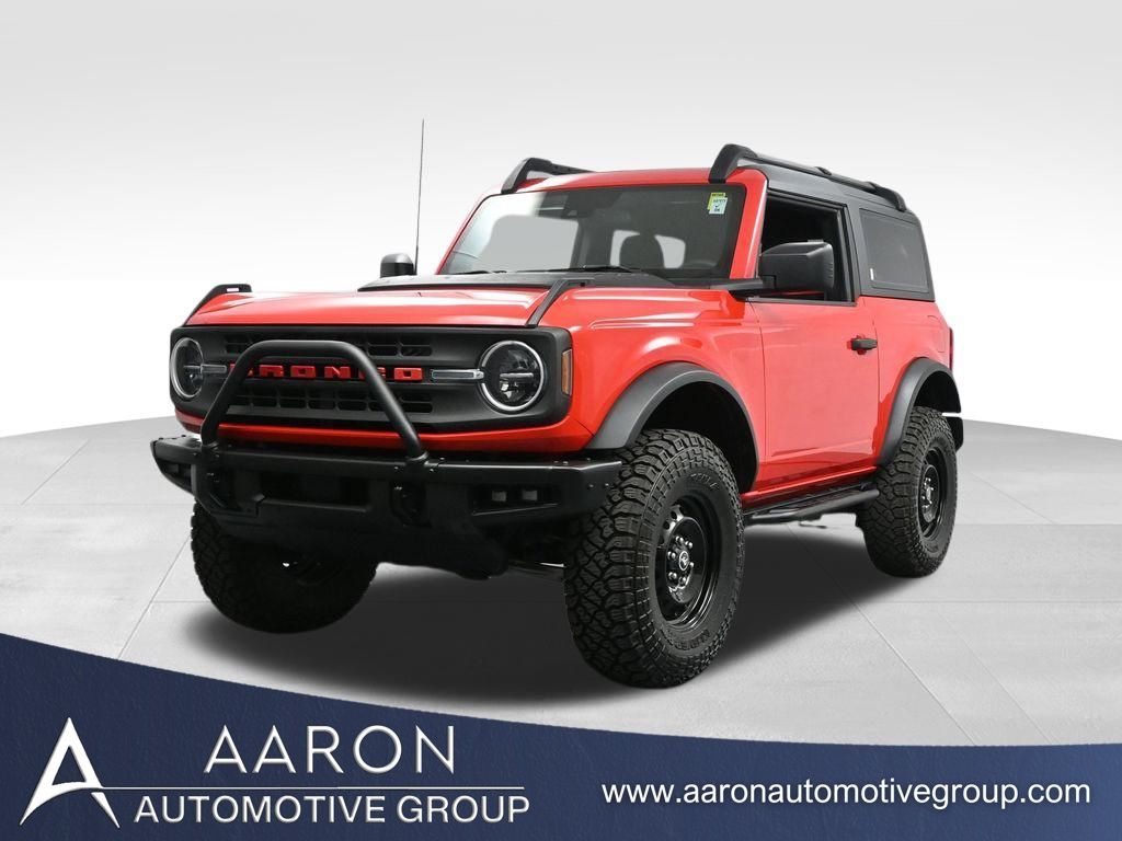 2023 Ford Bronco 2-Door Base's photo