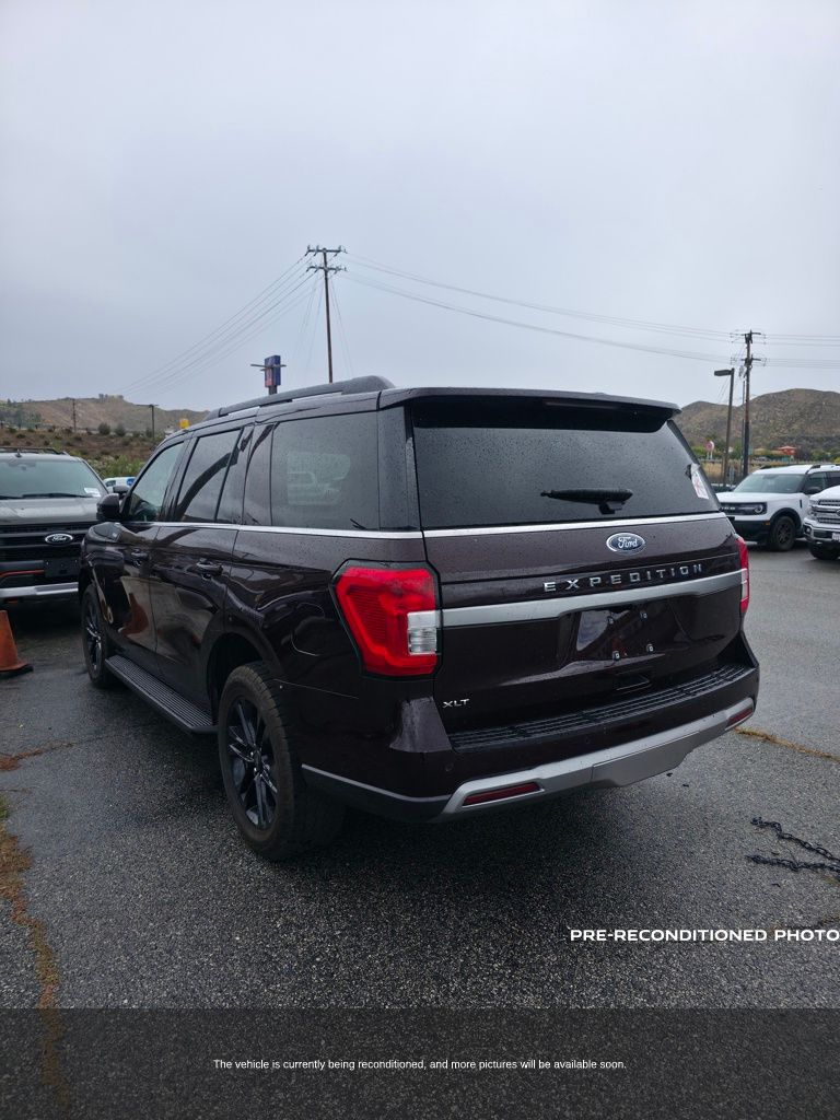 2024 Ford Expedition XLT photo 3