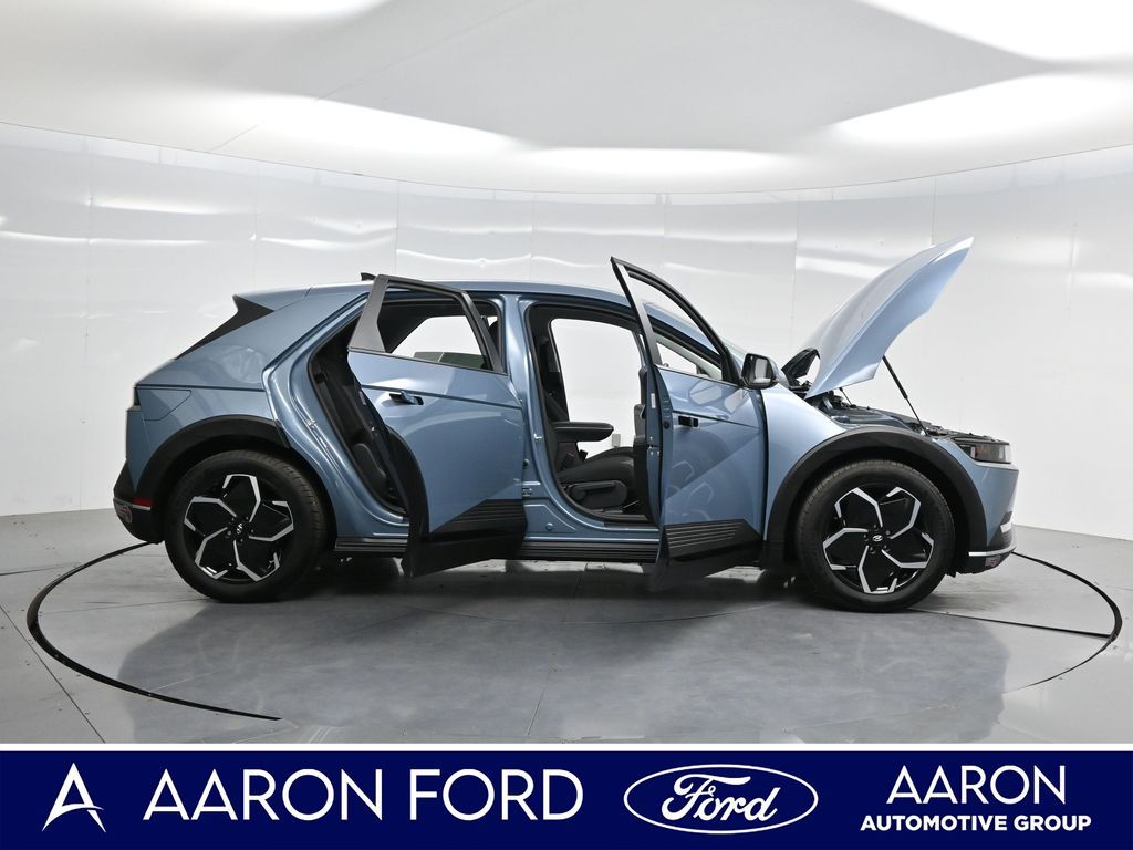 2024 Hyundai Ioniq 5 SEL photo 3