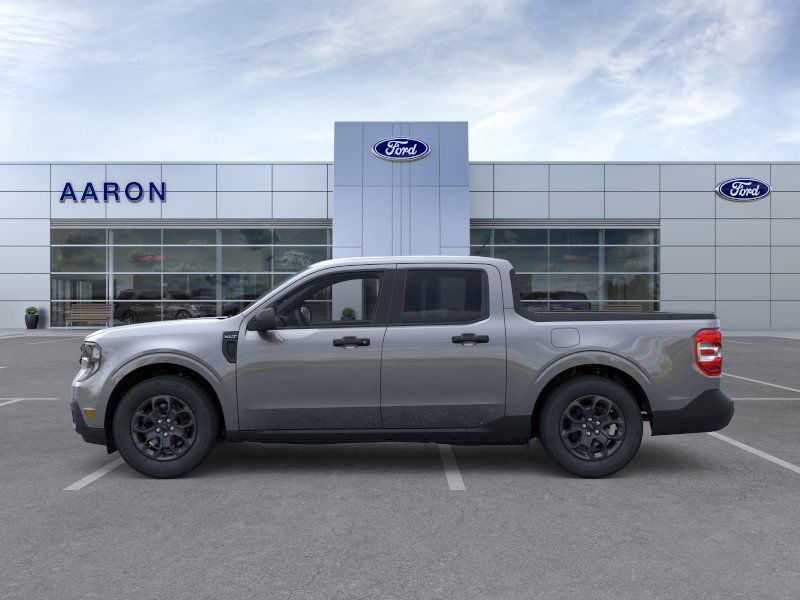 2025 Ford Maverick XLT photo 2