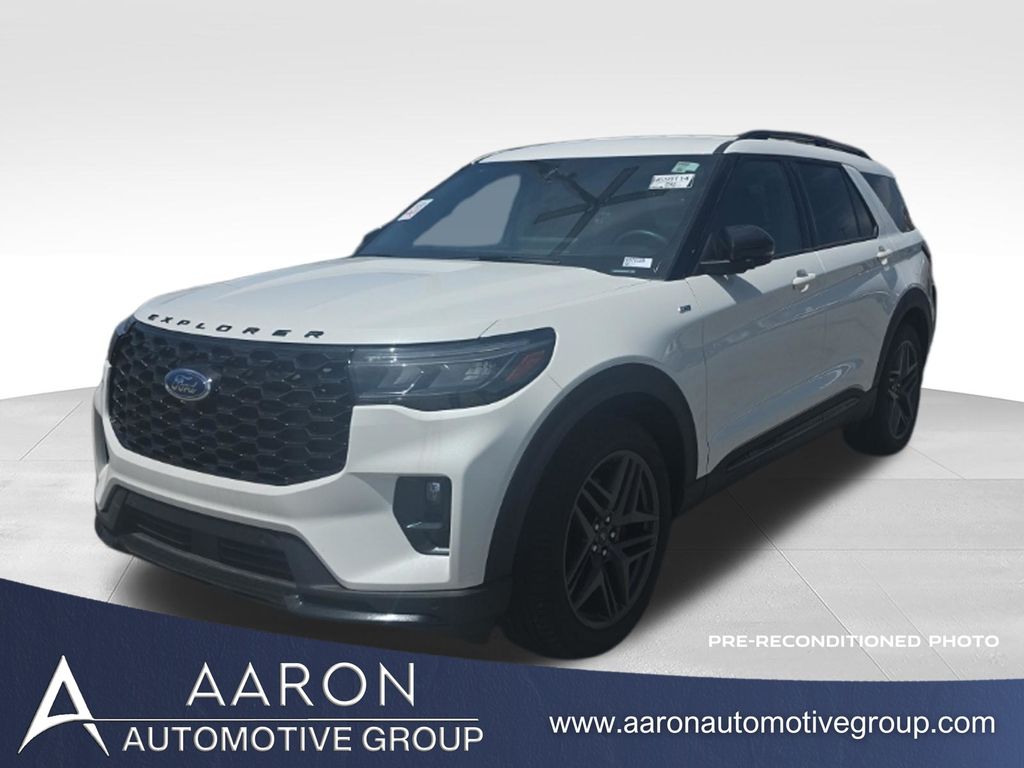 2025 Ford Explorer ST-LINE RWD (PL535)'s photo