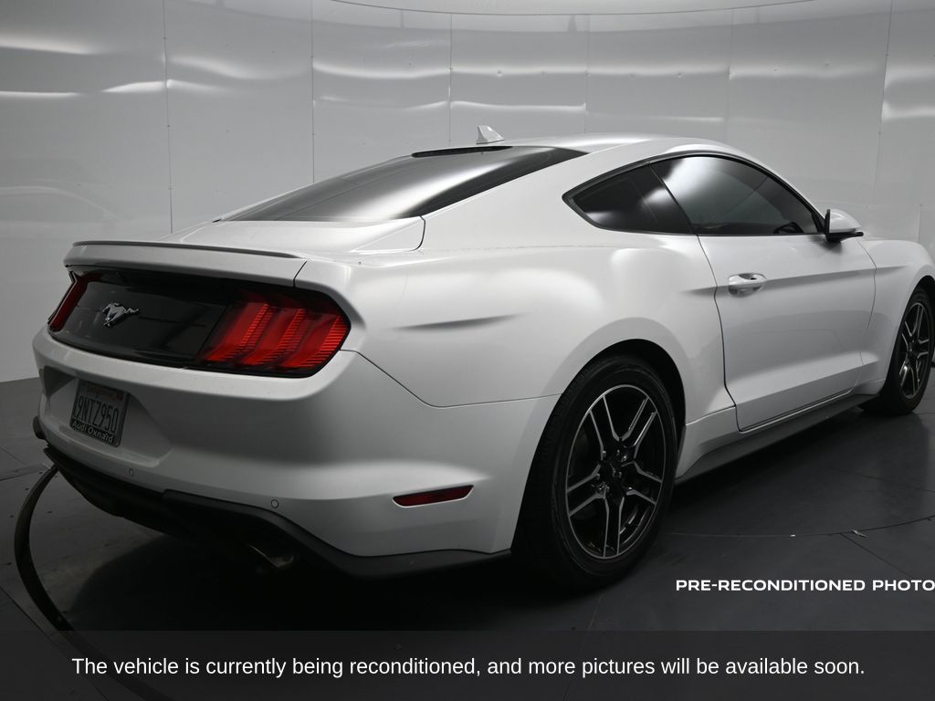 2022 Ford Mustang EcoBoost Premium photo 2