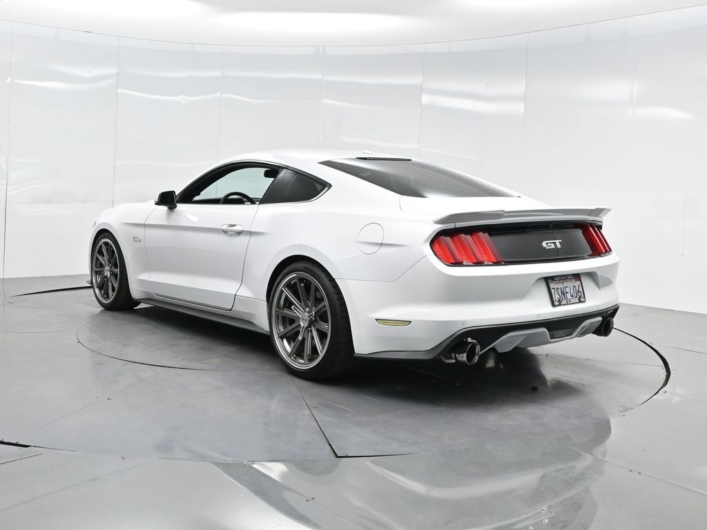 2016 Ford Mustang GT Premium photo 5