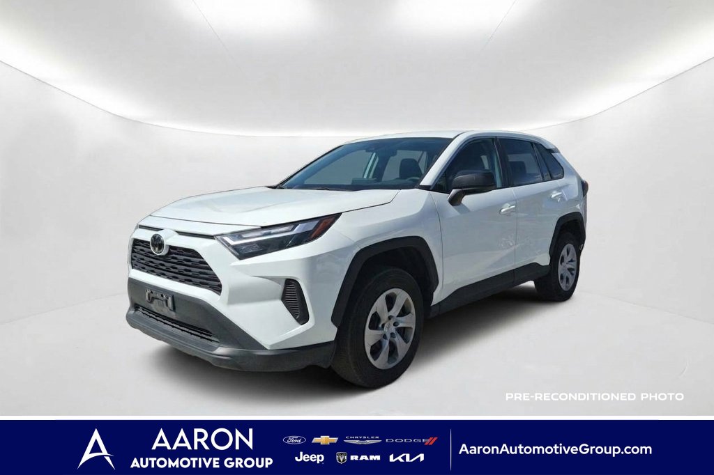 2025 Toyota RAV4 LE