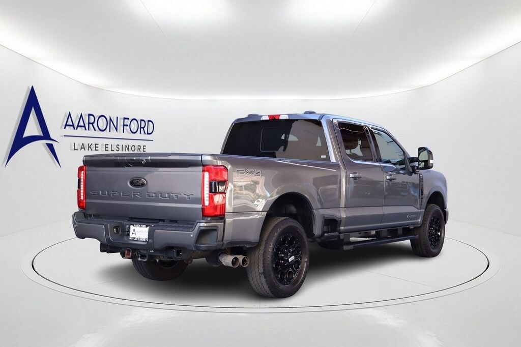 Used 2024 Ford F-250SD Lariat Truck