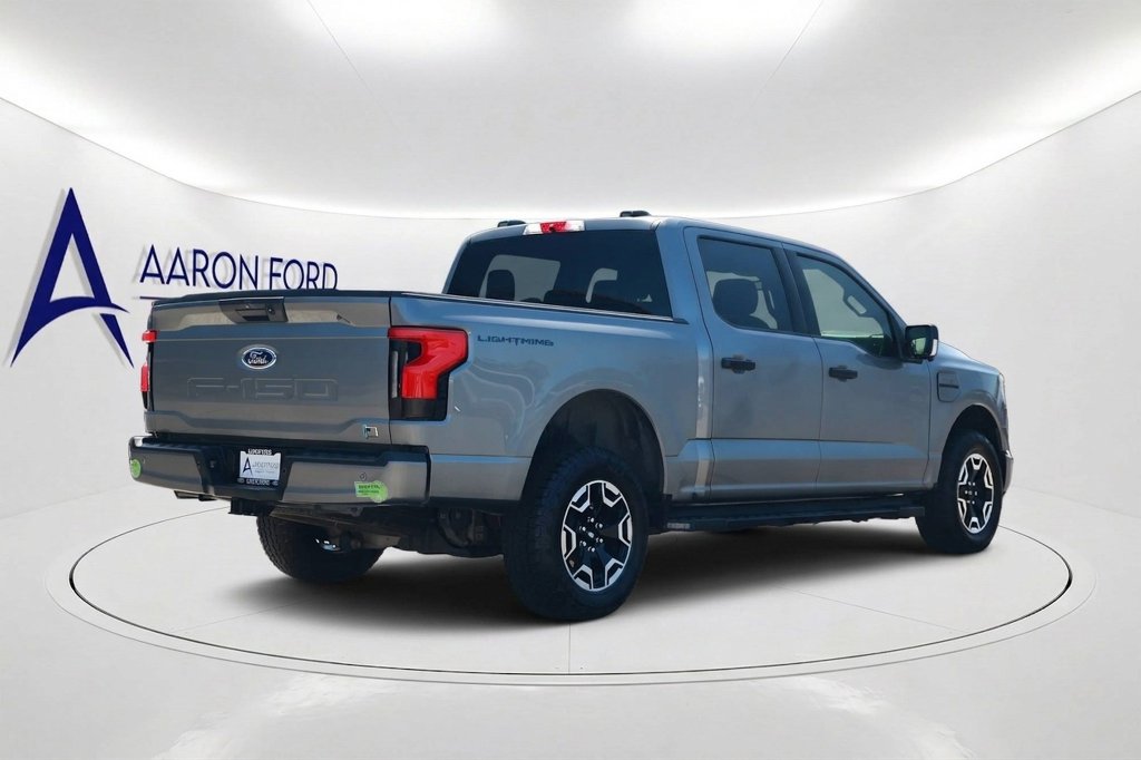 Used 2022 Ford F-150 Lightning XLT Truck