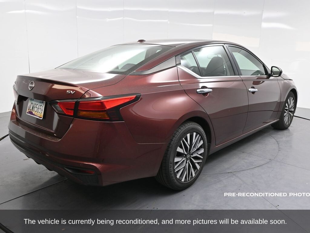 Used 2023 Nissan Altima 2.5 SV Sedan