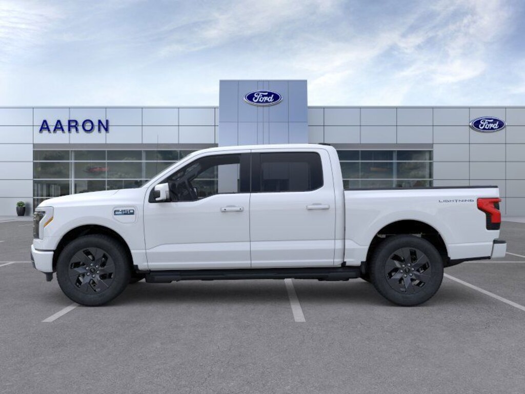 New 2025 Ford F-150 Lightning Lariat Truck
