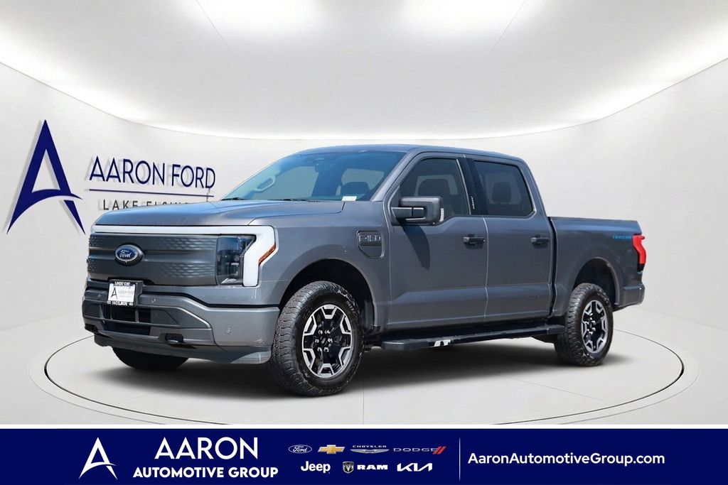 2022 Ford F-150 Lightning XLT