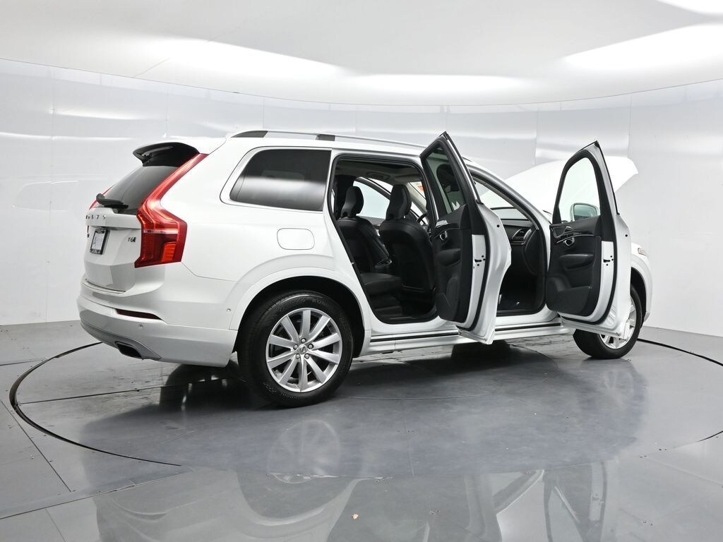 Used 2019 Volvo XC90 T6 Momentum SUV