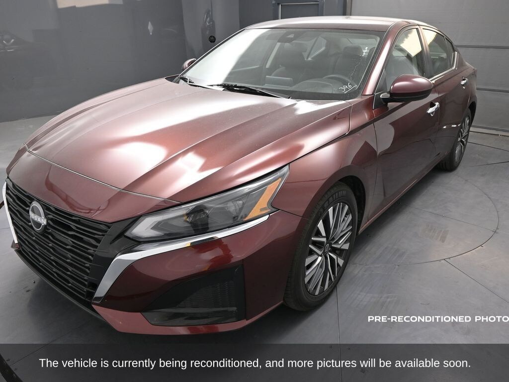 Used 2023 Nissan Altima 2.5 SV Sedan