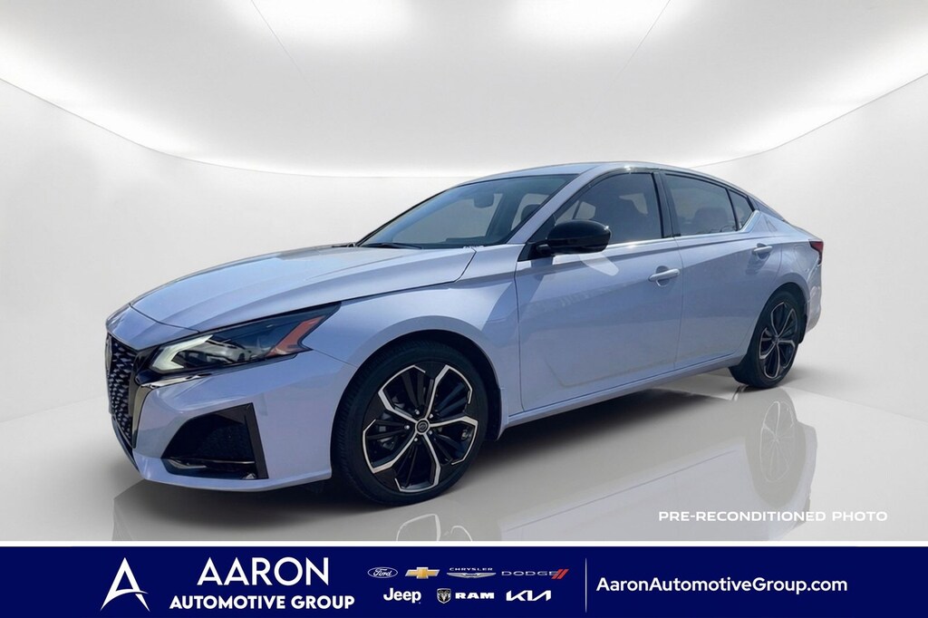 Used 2025 Nissan Altima 2.5 SR Sedan