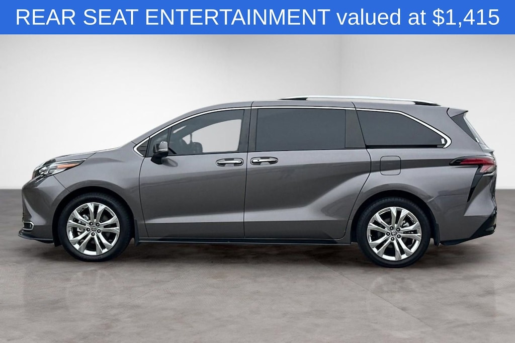 Used 2023 Toyota Sienna Platinum Minivan/Van