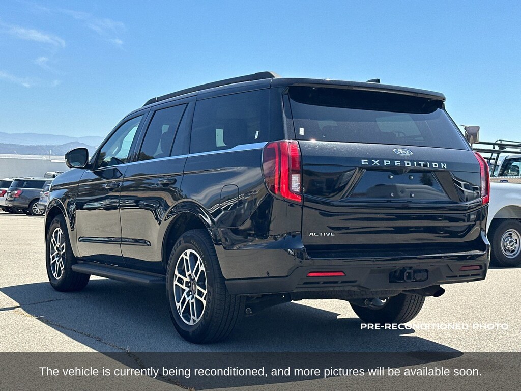 Used 2025 Ford Expedition Active SUV
