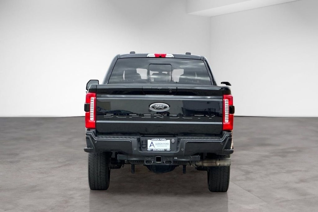 Used 2024 Ford F-250SD Lariat Truck