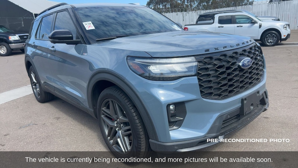 Used 2025 Ford Explorer ST-Line SUV