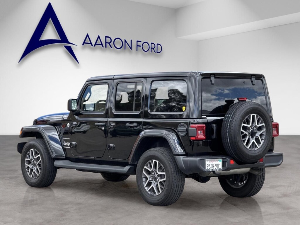 Used 2024 Jeep Wrangler Sahara SUV