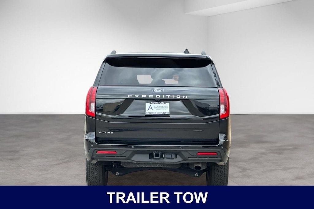 Used 2025 Ford Expedition Active SUV