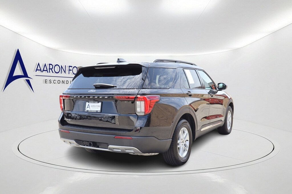 Used 2025 Ford Explorer Active SUV