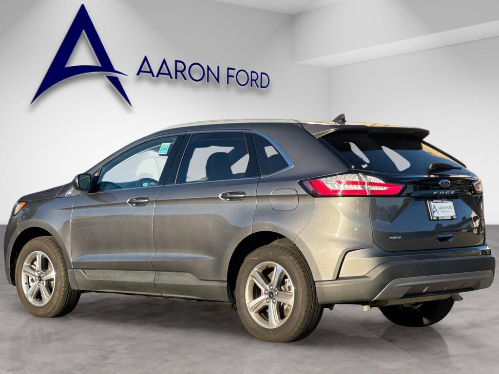 New 2023 Ford Edge SEL SUV