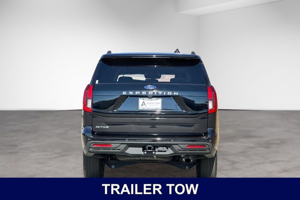 Used 2025 Ford Expedition Active SUV
