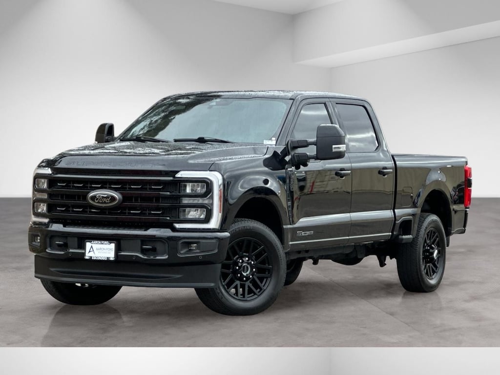 Used 2024 Ford F-250SD Lariat Truck