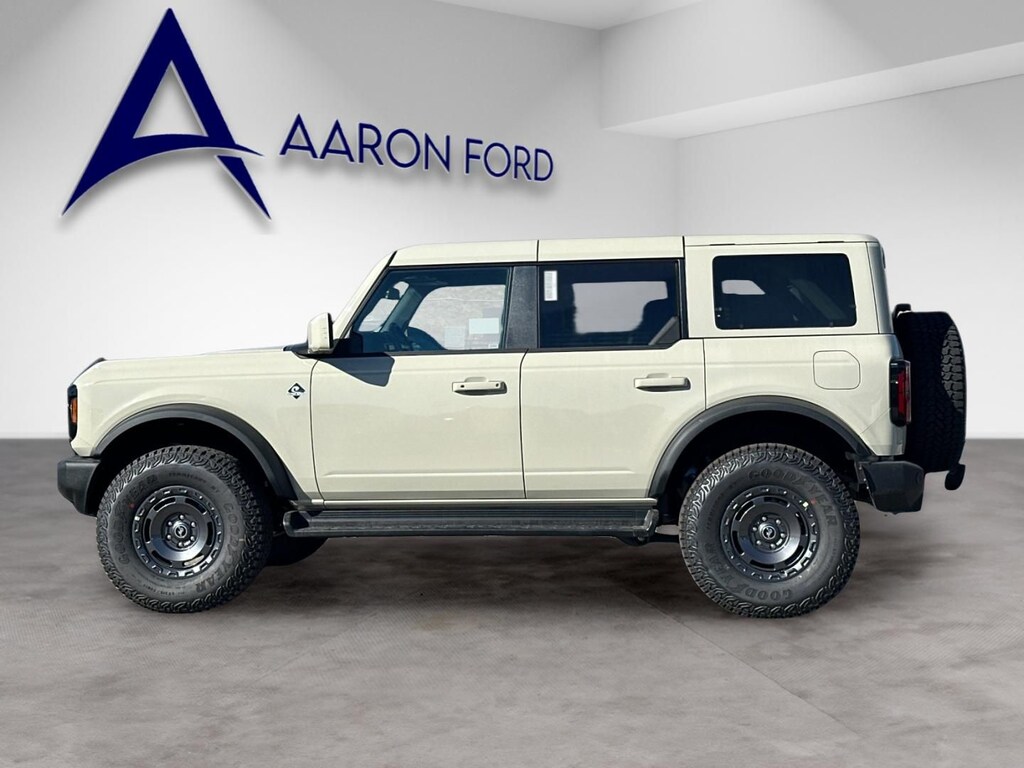 New 2025 Ford Bronco Outer Banks SUV