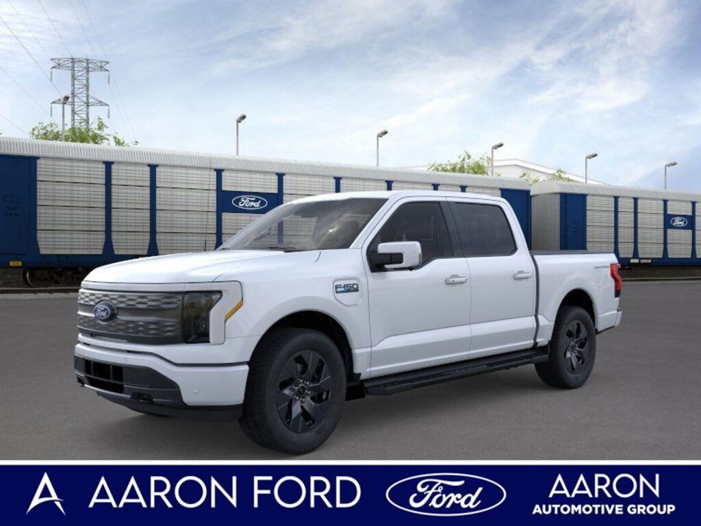 New 2025 Ford F-150 Lightning Lariat Truck