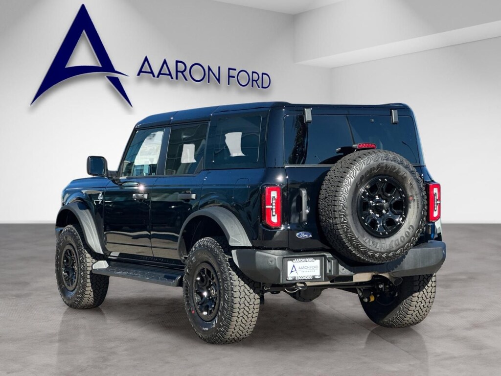 New 2025 Ford Bronco Outer Banks SUV