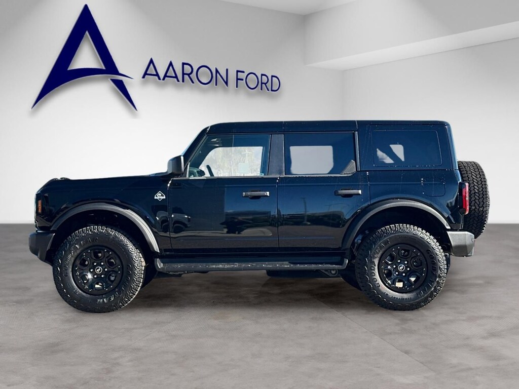New 2025 Ford Bronco Outer Banks SUV