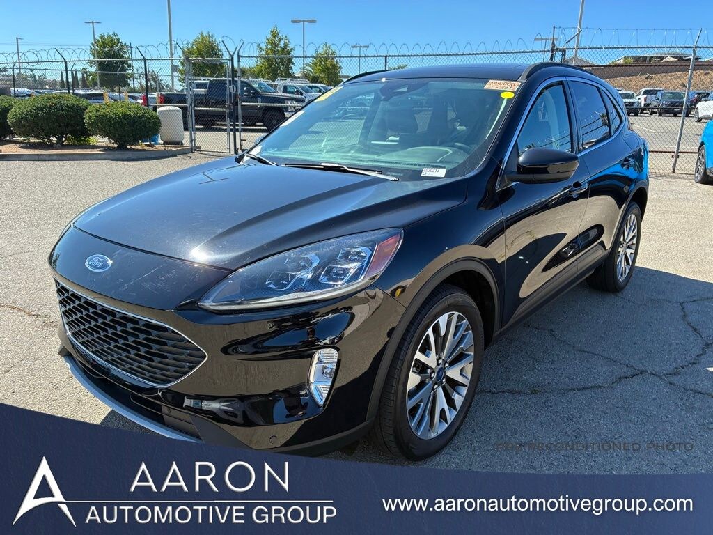 Used 2022 Ford Escape Titanium SUV