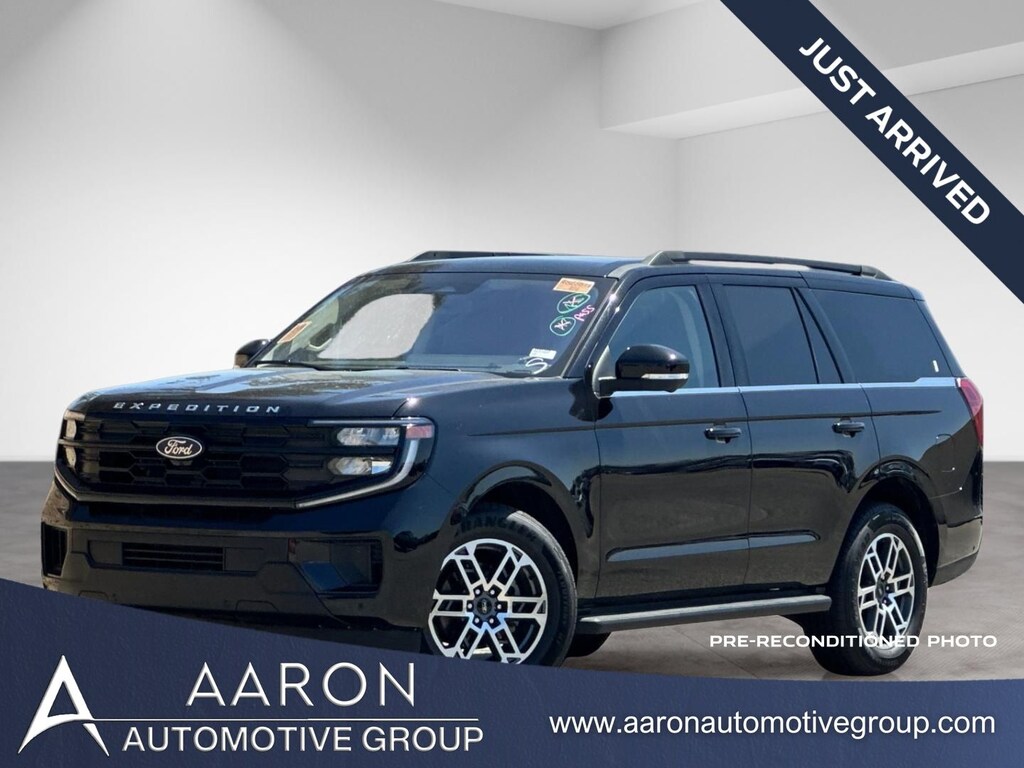 Used 2025 Ford Expedition Active SUV