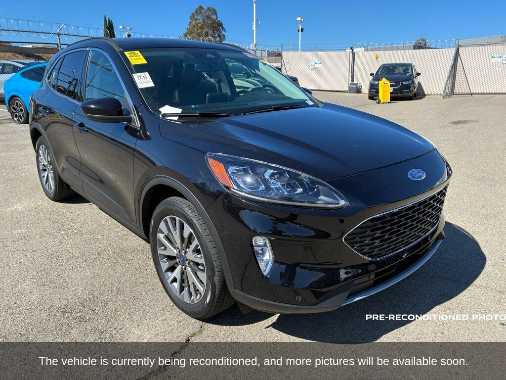 Used 2022 Ford Escape Titanium SUV