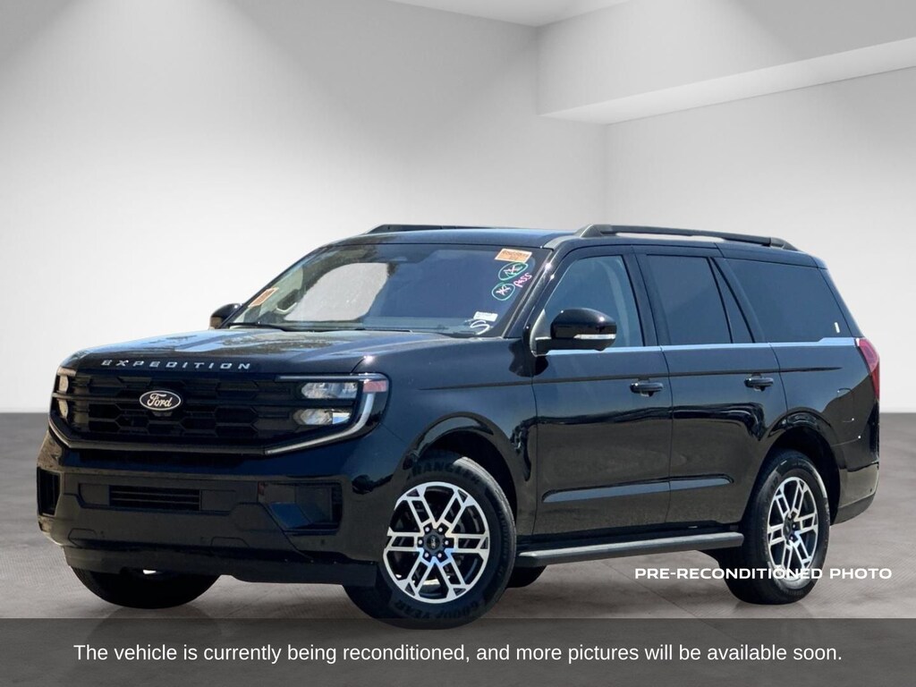Used 2025 Ford Expedition Active SUV
