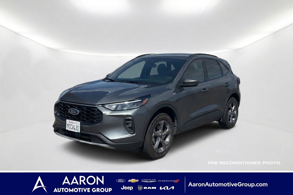 Used 2025 Ford Escape ST-Line Select SUV
