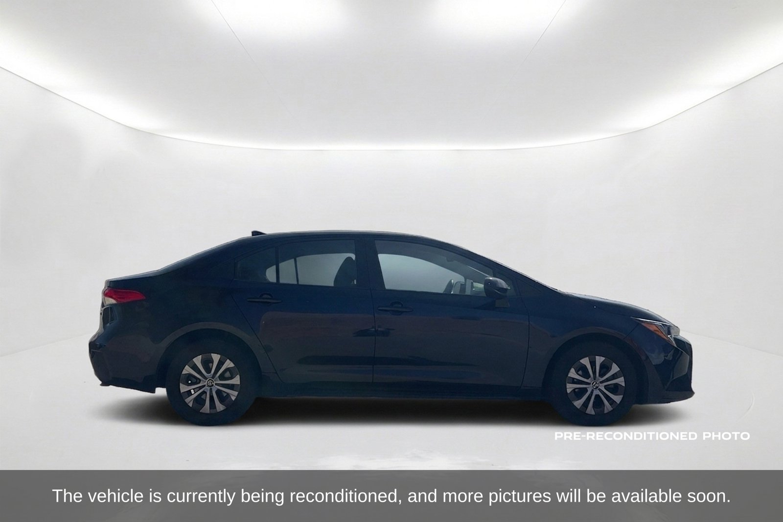 Used 2022 Toyota Corolla Hybrid LE Sedan