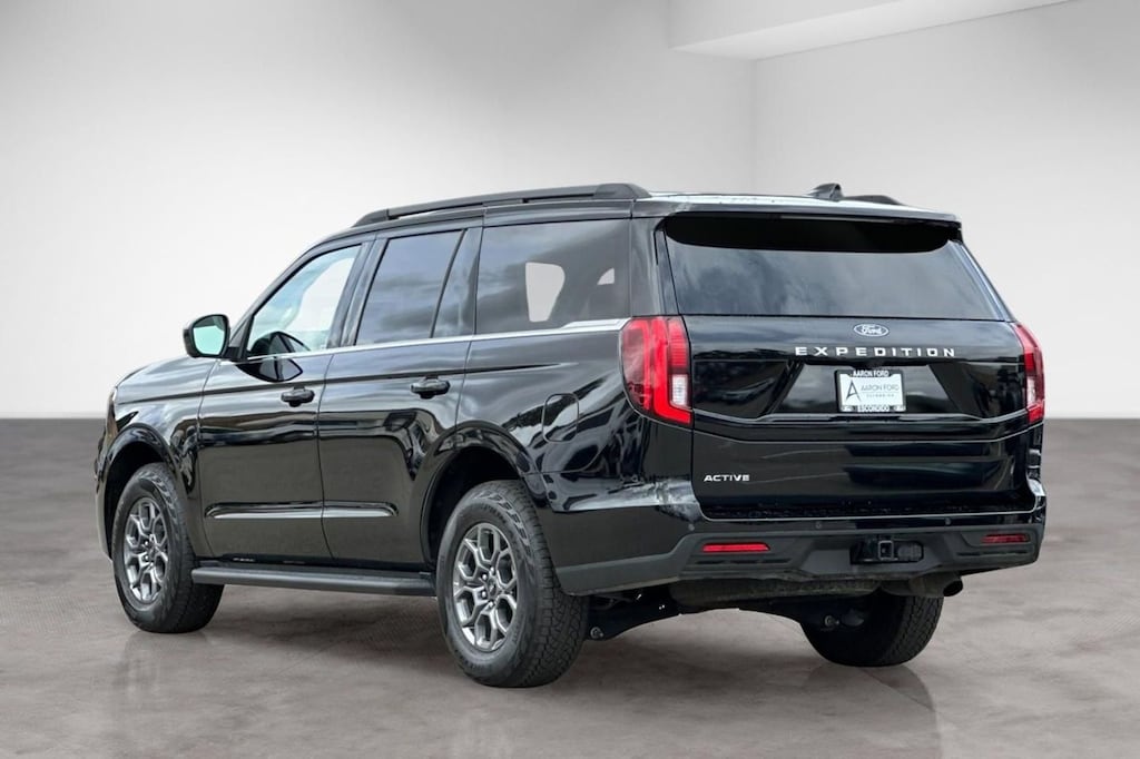Used 2025 Ford Expedition Active SUV
