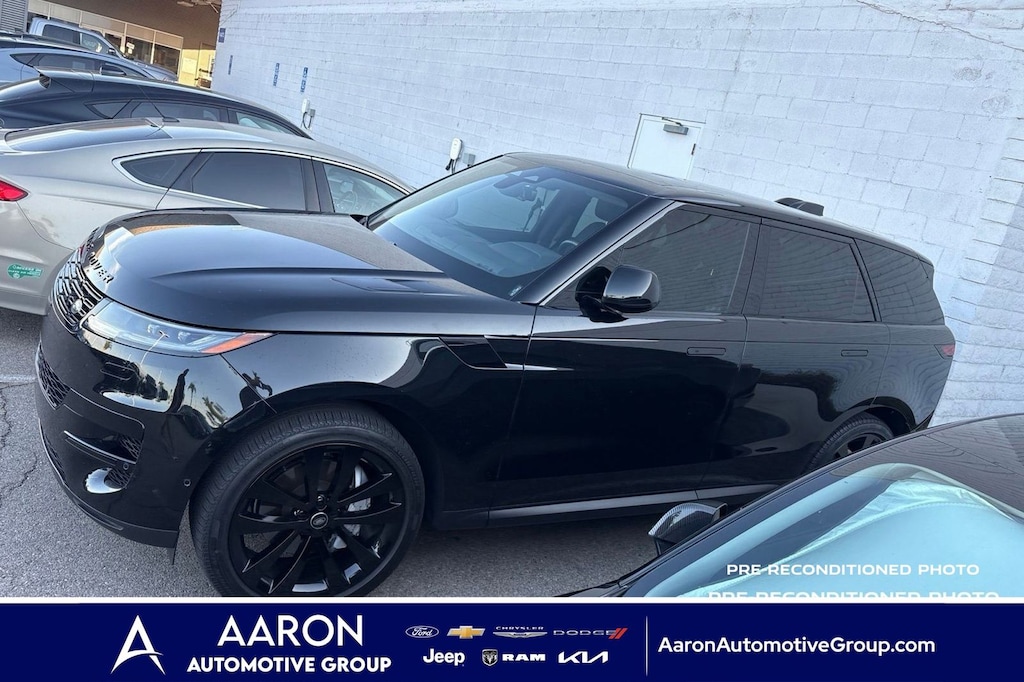 Used 2025 Land Rover Range Rover Sport SE SUV