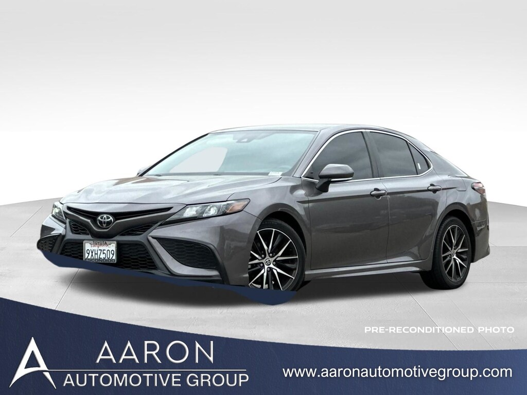 Used 2022 Toyota Camry SE Sedan