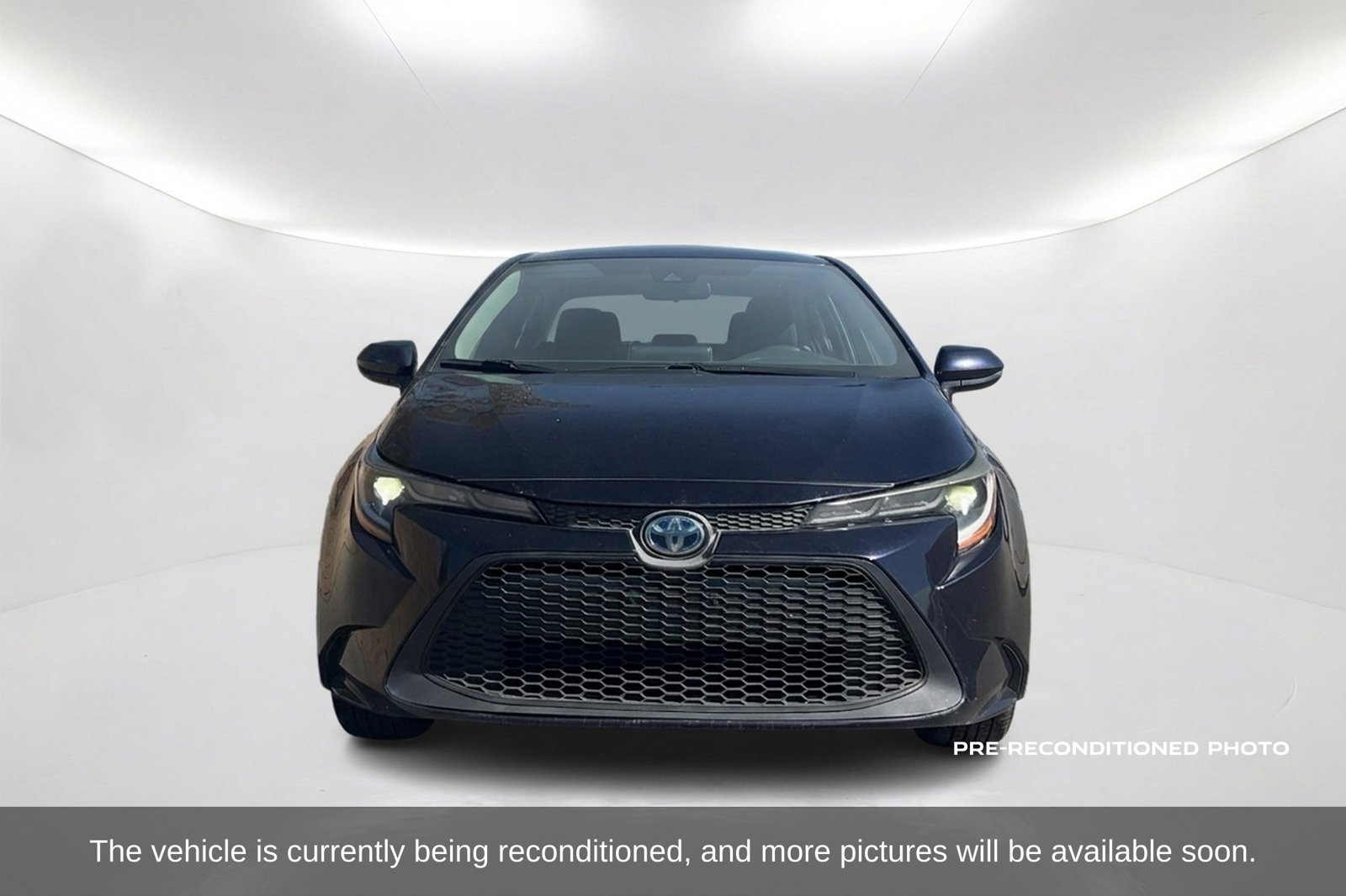 Used 2022 Toyota Corolla Hybrid LE Sedan