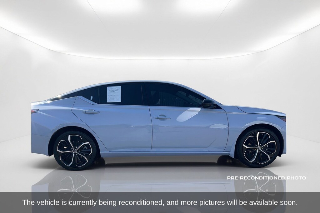 Used 2025 Nissan Altima 2.5 SR Sedan