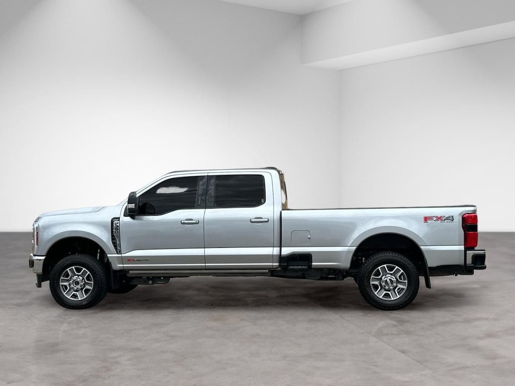 Used 2024 Ford F-350SD Lariat Truck