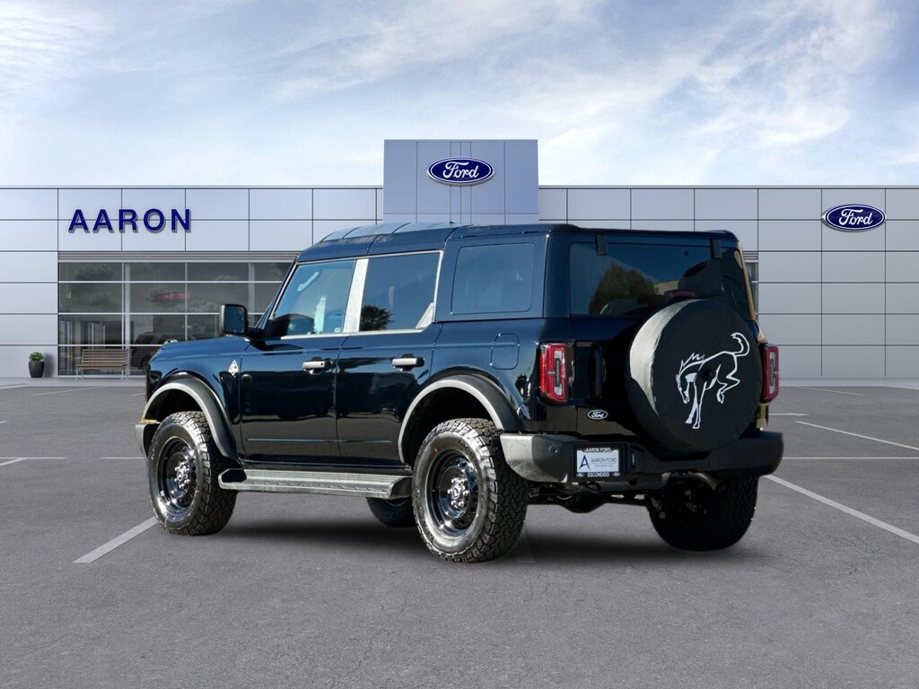 New 2026 Ford Bronco Outer Banks SUV