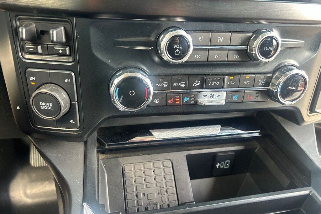 Used 2023 Ford F-350SD Lariat Truck