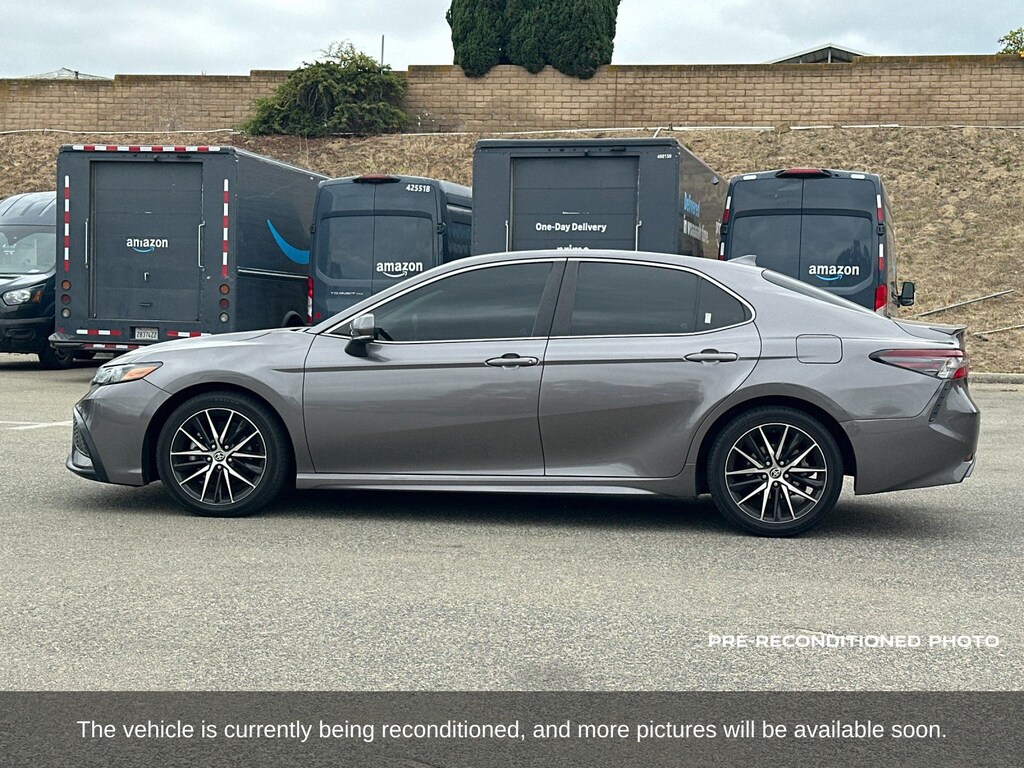 Used 2022 Toyota Camry SE Sedan