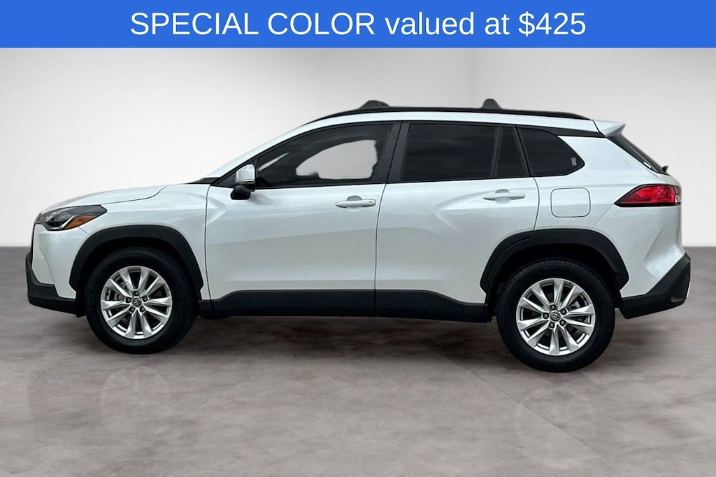 Used 2024 Toyota Corolla Cross LE SUV